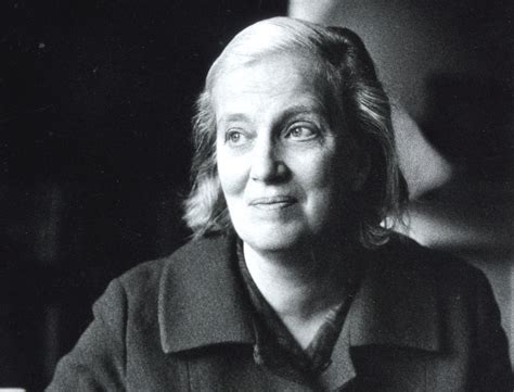 Dorothy Hodgkin - Scientists with disabilities | Royal Society