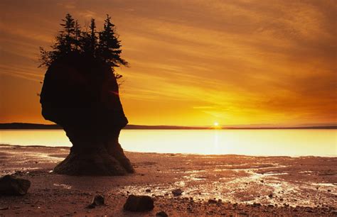 Hopewell Rocks, New Brunswick, Canada posters & prints by Corbis