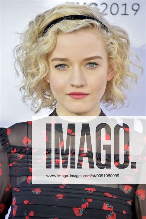 Dirty John Julia Garner Fotos | IMAGO