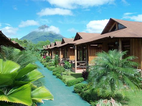 HOTEL ARENAL MONTECHIARI $93 ($̶1̶0̶0̶) - Prices & Reviews - Costa Rica/Arenal Volcano National ...