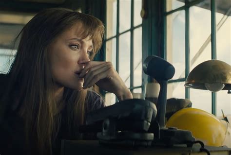 Angelina Jolie, Back In Action In Those Who Wish Me Dead Trailer