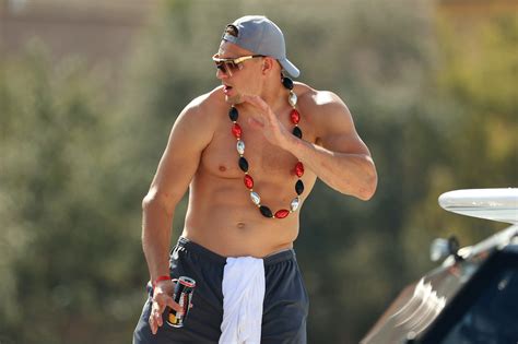 Rob Gronkowski's New Online Hobby Just Added $1.8 Million to His Bank Account in 1 Weekend