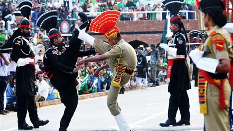 Wagah Border Gets An Epic Bollywood Dance-off [Video] - Lens