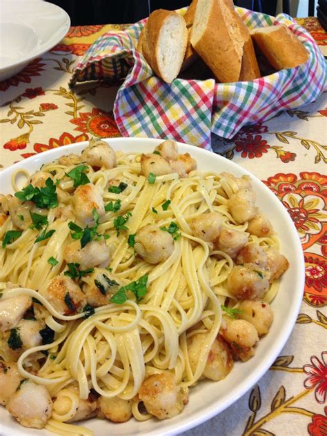 Bay scallops with pasta.. | Scallop recipes healthy, Scallop recipes ...