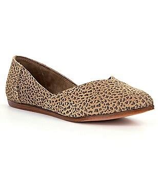 Women's Pointed-Toe Flats | Dillards