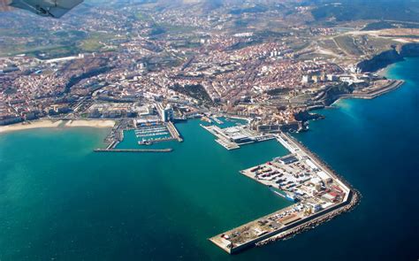 Melilla en un día de viaje vía ferry desde la península española