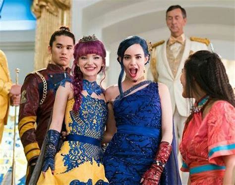 New Descendants 2 Behind The Scenes. #Descendants2 | Disney descendants, Descendants 2, Disney ...