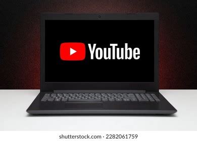 Youtube Logo On Screen Laptop Computer Stock Photo 2285063151 | Shutterstock