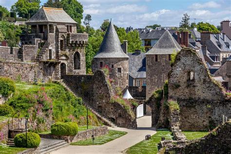 Built within the meander of a river to defend the Duchy of Brittany, Fougères is one of Europe’s ...