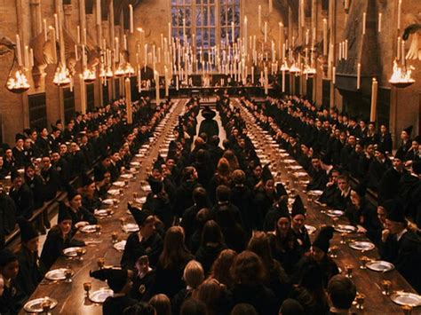 There's A Harry Potter Valentine's Day Banquet At Hogwarts' Great Hall, So Grab A Broomstick And ...