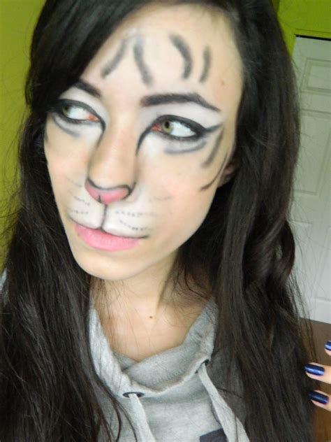 Makeup and Art Freak: Tiger Makeup Tutorial For Halloween Using Sigma ...