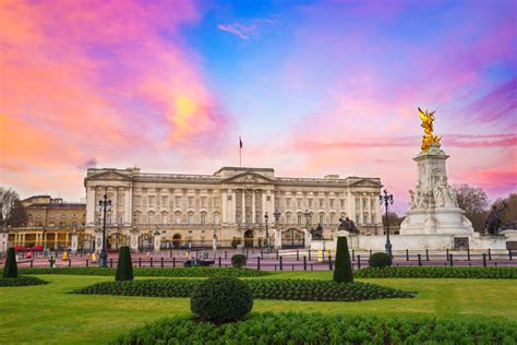 43+ Why Visit Buckingham Palace Background