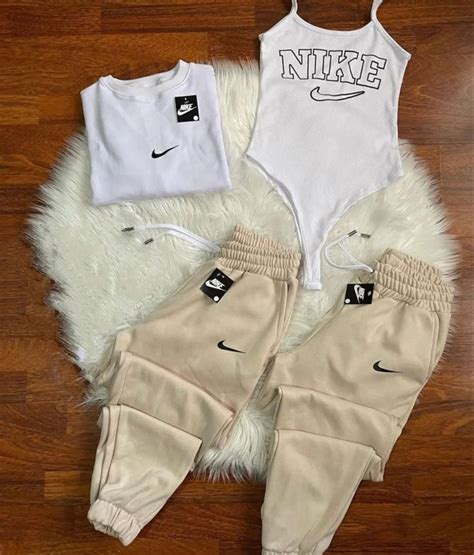 Pin by aysanmis on Outfit ideas | Womens workout outfits, Trendy outfits for teens, Nike outfits