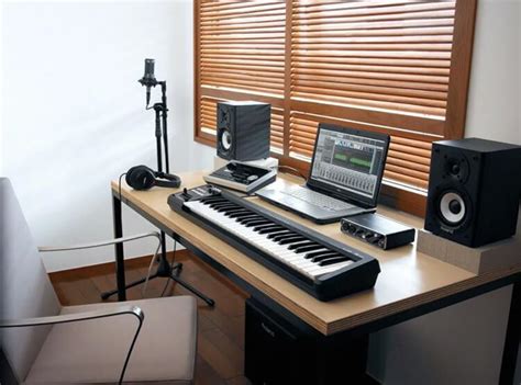 Home studio equipment for beginners: your own recording space at home