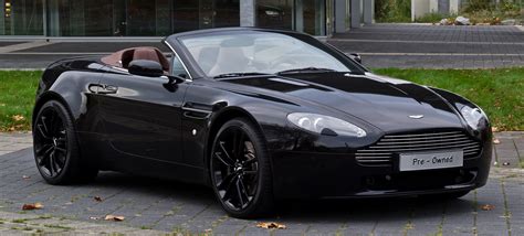 File:Aston Martin V8 Vantage Roadster (Facelift) – Frontansicht (2), 26. Oktober 2012 ...