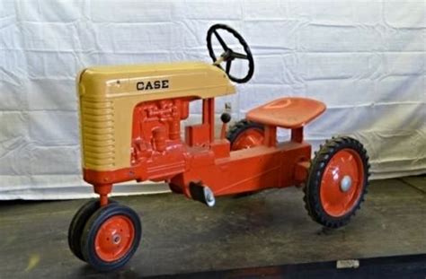 Vintage CASE 400 Pedal Tractor | Pedal tractor, Farm toys, Tractors