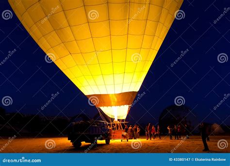 Cappadocia Balloons Editorial Photo | CartoonDealer.com #43380147