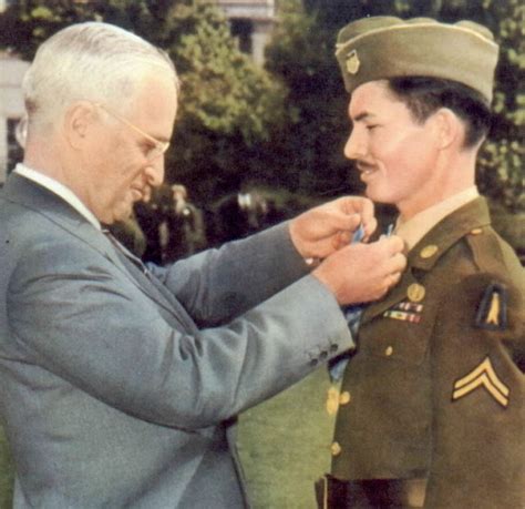 Desmond Doss: Refused to carry a weapon & saved the lives of 75 men ...