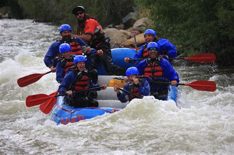 THE ESSENTIAL RIVER RAFTING GUIDE: WHAT TO BRING AND WHAT TO EXPECT ...