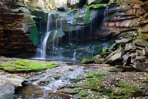 Fichier:Elakala-waterfalls-fall.jpg — Wikipédia