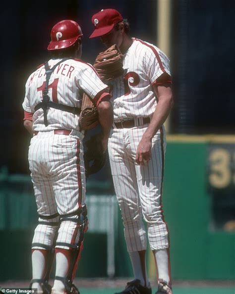 Tim McCarver, former MLB player and longtime baseball announcer, dies at age 81 | Daily Mail Online