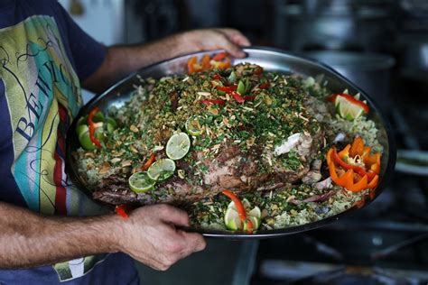 PHOTOS: Palestinians share appetite for traditional food | Al Arabiya English