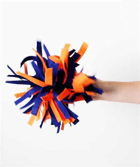 DIY Game Day Team Color Pom Poms - | Patriot day crafts for kids, Diy pom poms, Diy pom pom