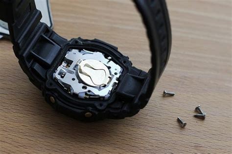 How Much Does a Watch Battery Replacement Cost? | HowMuchIsIt.org