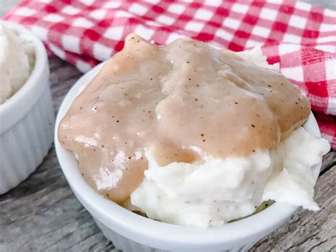 Copycat KFC Mashed Potatoes and Gravy - The Mommy Mouse Clubhouse