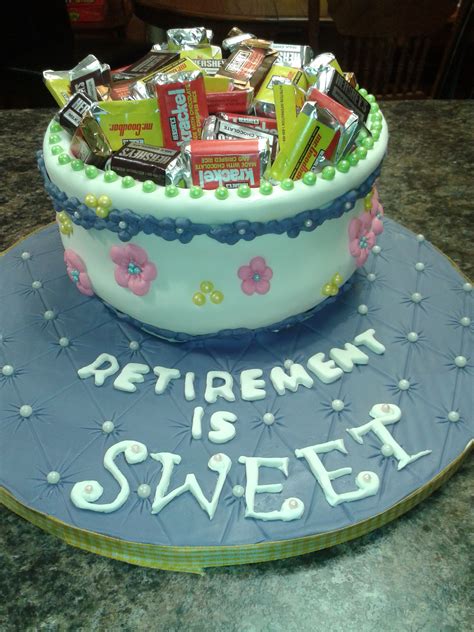 Pin by Dana McMinn on my cakes | Retirement cakes, Retirement party cakes, Cake decorating