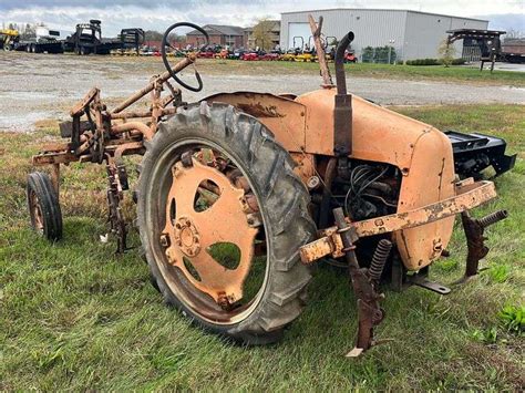 Allis Chalmers G Tractor w/ Cultivator - does not run - H. Barry Smith ...