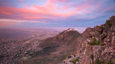 Devil's Peak - Cape Town Attraction | Expedia.com.au