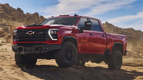 Chevy Silverado & GMC Sierra: Hybrid Comeback on the Horizon?