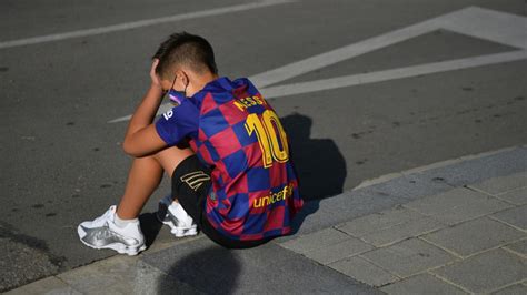 Barcelona Fan Left Distraught After Messi No-Show [LOOK]