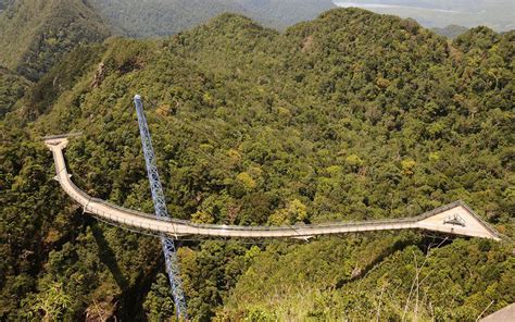 Five scary bridges in Asia not for the faint-hearted - Daily Luxury