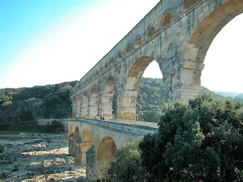 Pont du Gard History, site visit, photos and information, by Provence Beyond