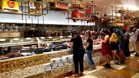 Bacchanal Buffet Dishes, Ranked From Worst To Best