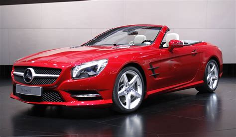 Got a Red Mercedes-Benz? You Should Know About This Class-Action Lawsuit Settlement