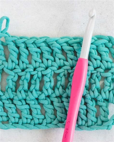 How to Treble Crochet Stitch (tr) - Sarah Maker