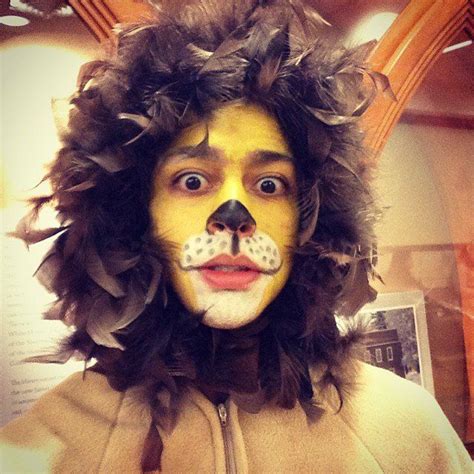 Cowardly Lion | Lion costume diy, Wizard of oz costume diy, Diy ...