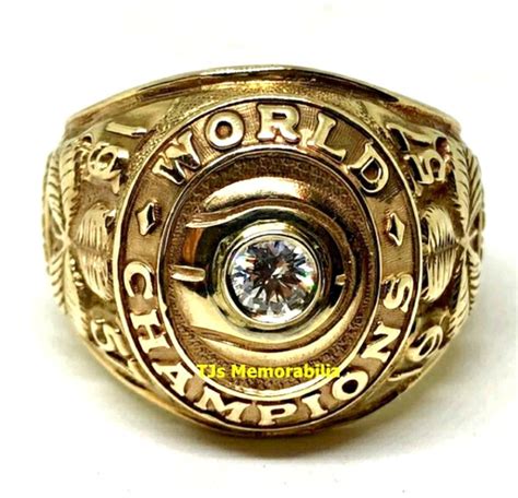 1957 BOSTON CELTICS NBA CHAMPIONS CHAMPIONSHIP RING - Buy and Sell ...