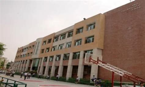 Amity International School(AIS), Mayur Vihar Phase 1, Delhi: Fee ...