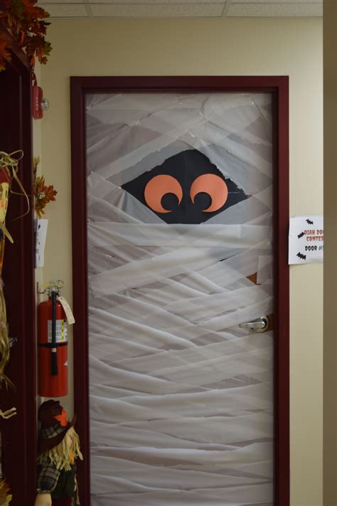 10+ Halloween Office Door Decorations – HOMYRACKS