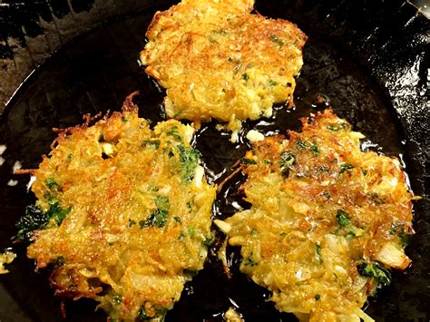 Potato Carrot Latkes | vegansouladventure.com