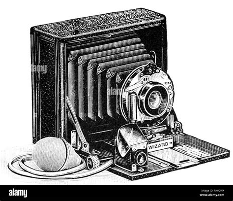 Antique plate camera Black and White Stock Photos & Images - Alamy