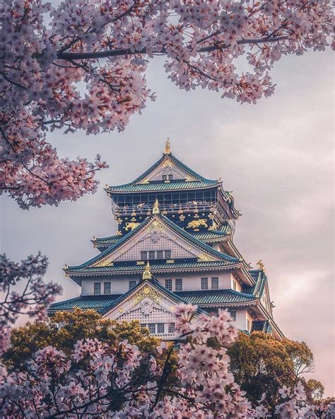 Osaka Castle. : r/ArchitecturalRevival