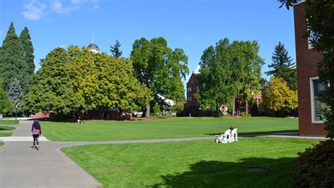 Willamette University campus