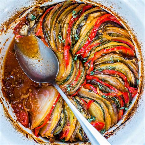 Best Slow Cooker Ratatouille Recipe For This Fall | Blondelish.com