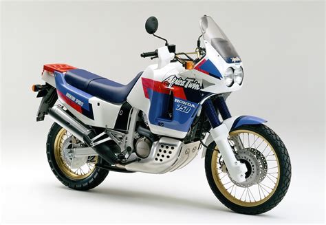 繼承Africa Twin 之名：HONDA CRF1000L Africa Twin