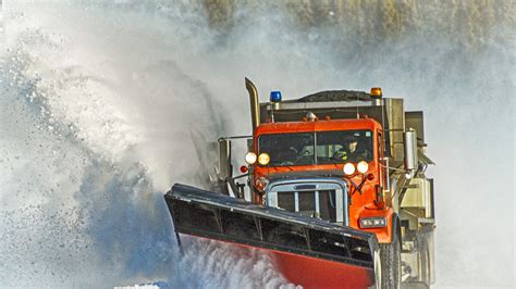 Iowa Snow Plow Drivers Getting High-Tech Training | NEWSRADIO 1040 WHO